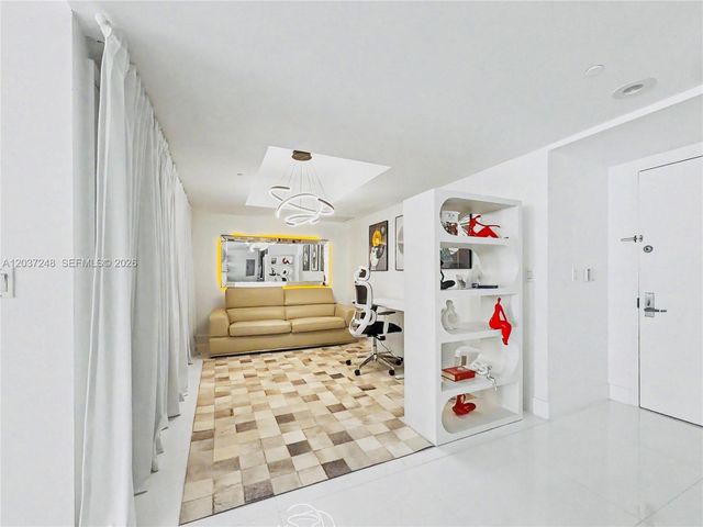 465 Brickell Ave 1605, Miami, FL 33131