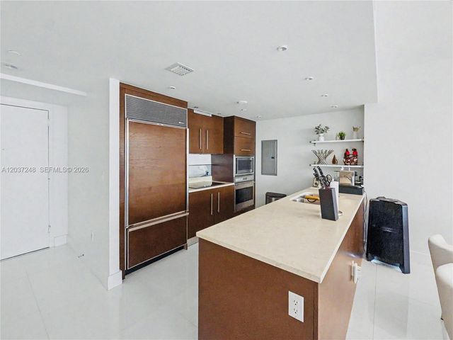 465 Brickell Ave 1605, Miami, FL 33131