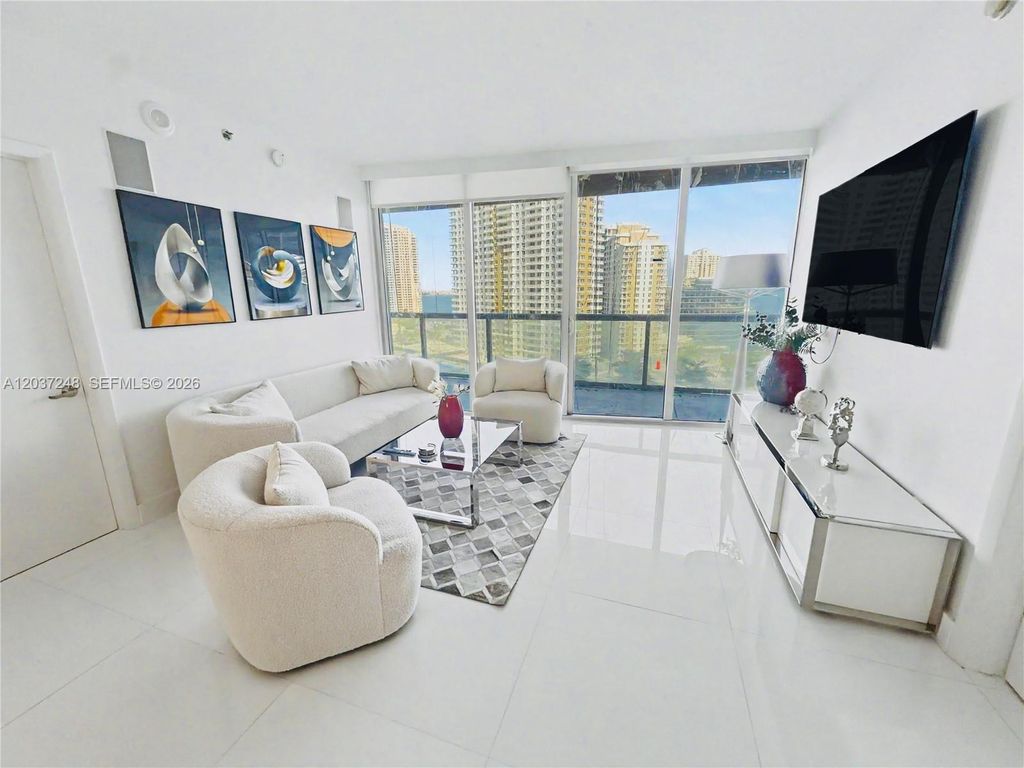 465 Brickell Ave 1605, Miami, FL 33131