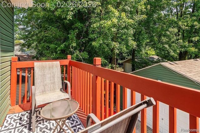 21456 Flanders Street, Farmington Hills, MI 48335