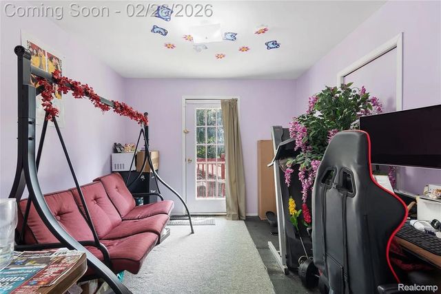 21456 Flanders Street, Farmington Hills, MI 48335