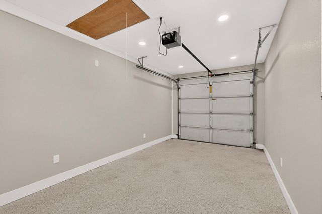 2438 Hendola Drive NE, Albuquerque, NM 87110