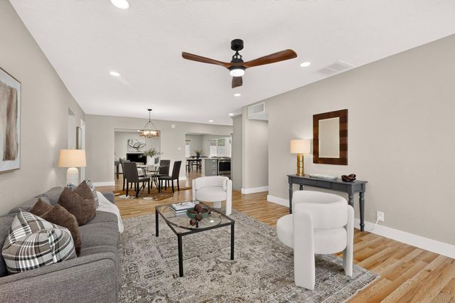 2438 Hendola Drive NE, Albuquerque, NM 87110