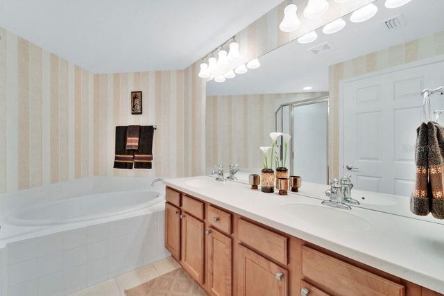 812 LANTERN WAY 104, Clearwater, FL 33765