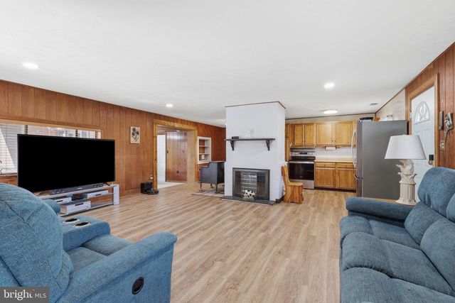 1699 JAMES MADISON HWY, Haymarket, VA 20169