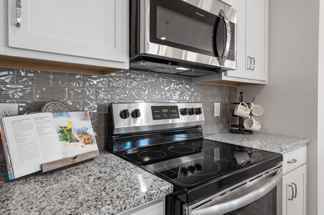 8789 Meadowvale Court, Ooltewah, TN 37363