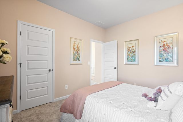 8789 Meadowvale Court, Ooltewah, TN 37363