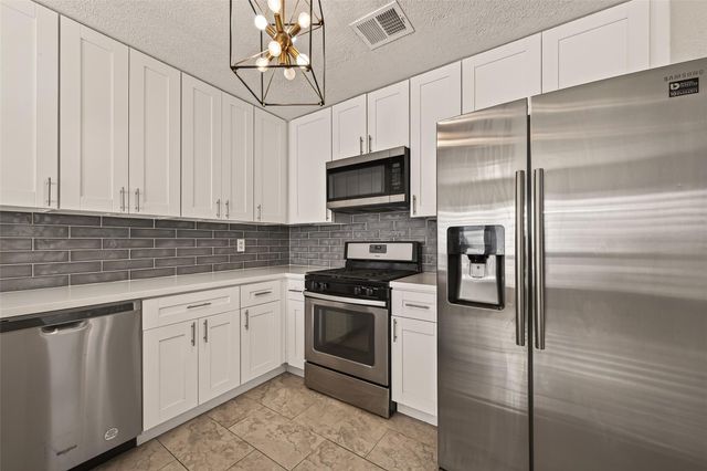 11535 Bellspring Drive, Houston, TX 77072