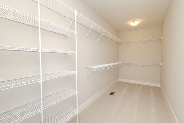 275 NW Montego Court, Waukee, IA 50263