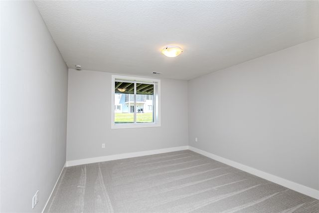 275 NW Montego Court, Waukee, IA 50263