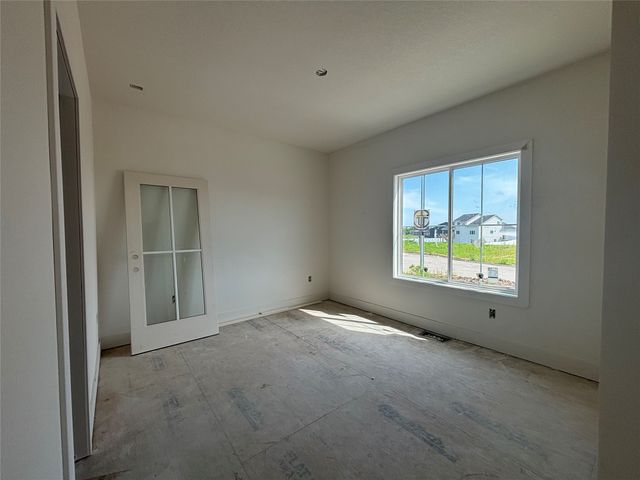 275 NW Montego Court, Waukee, IA 50263