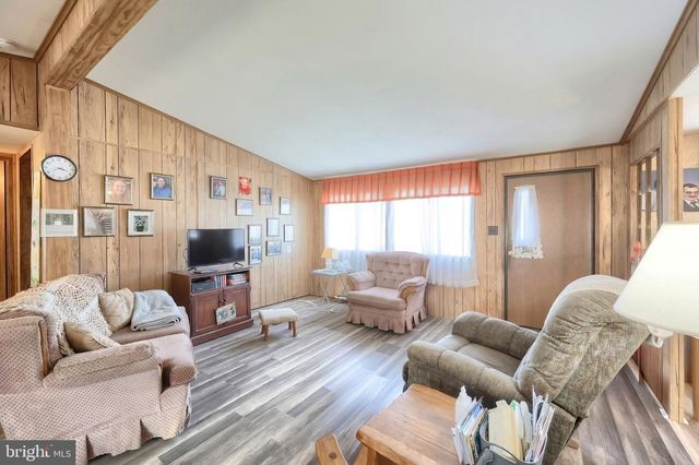 77 2ND AVE, Hanover, PA 17331