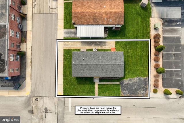 77 2ND AVE, Hanover, PA 17331