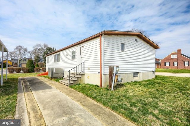 77 2ND AVE, Hanover, PA 17331