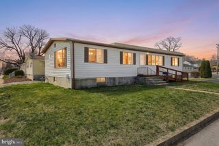 77 2ND AVE, Hanover, PA 17331
