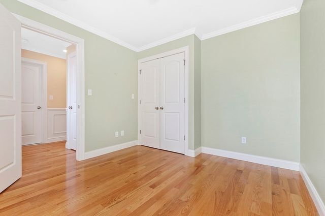 68 Waverley Avenue 2, Newton, MA 02458