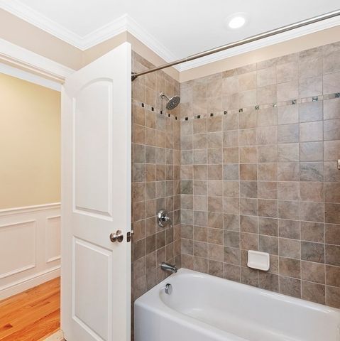68 Waverley Avenue 2, Newton, MA 02458