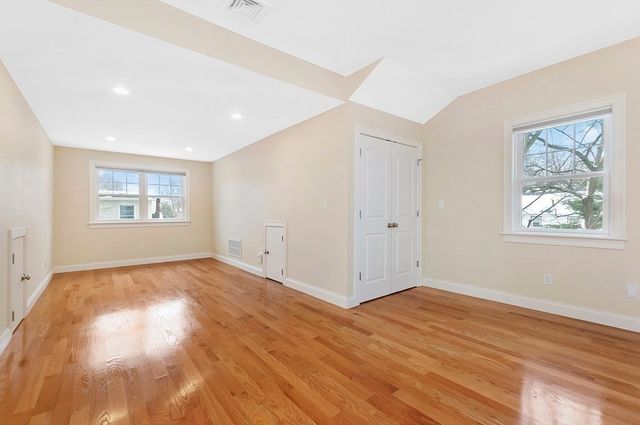 68 Waverley Avenue 2, Newton, MA 02458