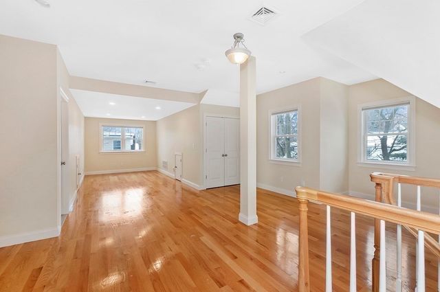68 Waverley Avenue 2, Newton, MA 02458