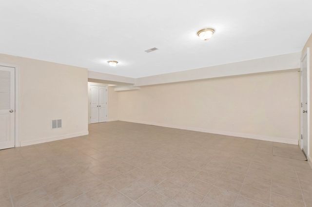 68 Waverley Avenue 2, Newton, MA 02458