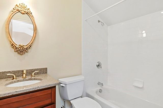 68 Waverley Avenue 2, Newton, MA 02458