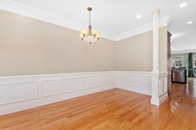 68 Waverley Avenue 2, Newton, MA 02458