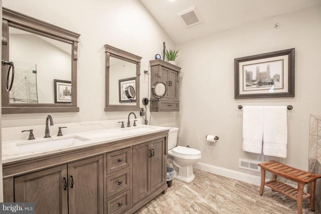 4625 OLD OAK RD, Doylestown, PA 18902