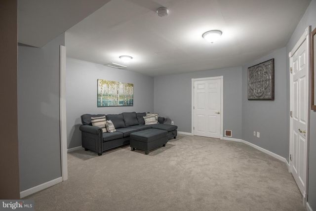 4625 OLD OAK RD, Doylestown, PA 18902