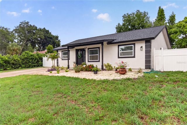 1435 BURNING TREE ROAD, Tarpon Springs, FL 34689