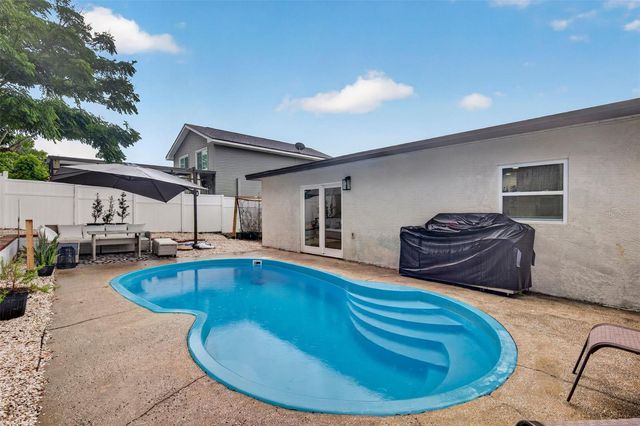 1435 BURNING TREE ROAD, Tarpon Springs, FL 34689