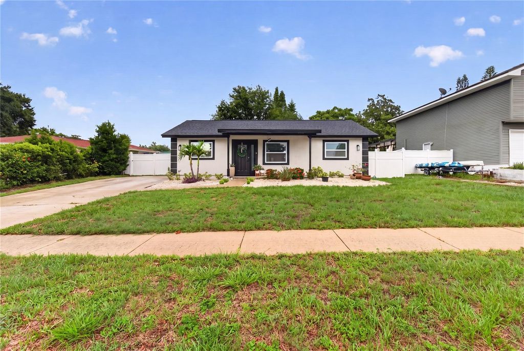 1435 BURNING TREE ROAD, Tarpon Springs, FL 34689