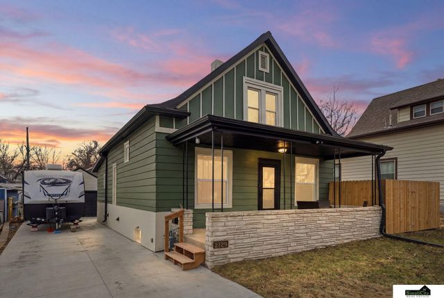 2729 Arlington Avenue, Lincoln, NE 68502