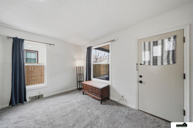 2729 Arlington Avenue, Lincoln, NE 68502