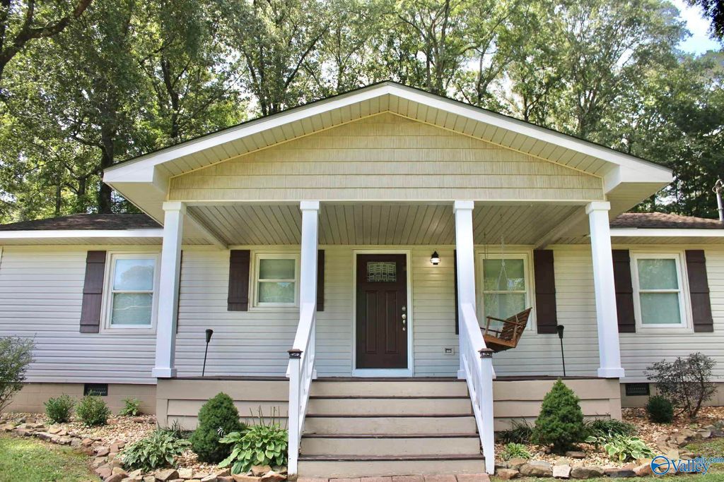 336 Point Of Pines, Guntersville, AL 35976