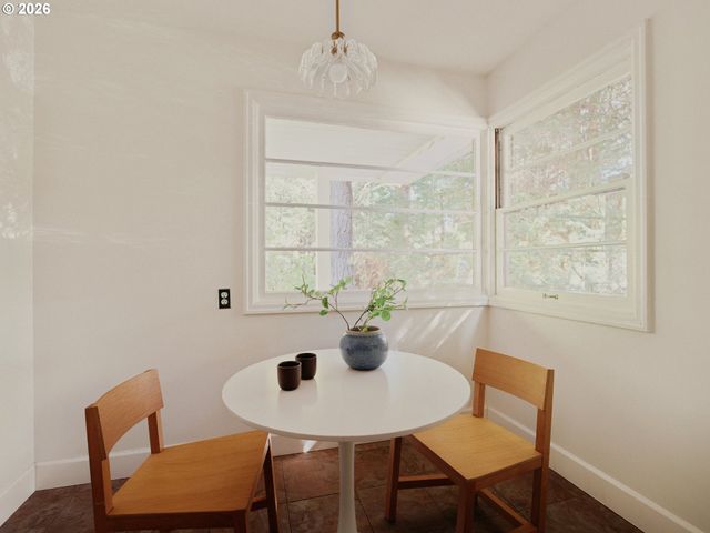 601 Sw CHESTNUT St, Portland, OR 97219