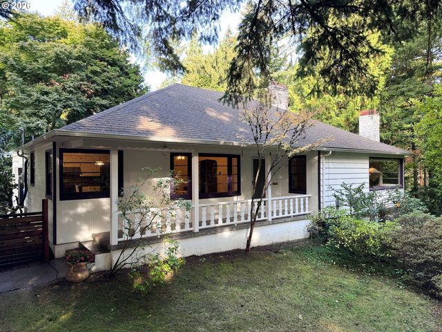 601 Sw CHESTNUT St, Portland, OR 97219