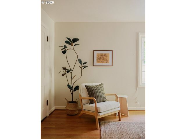 601 Sw CHESTNUT St, Portland, OR 97219