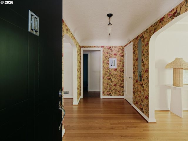 601 Sw CHESTNUT St, Portland, OR 97219