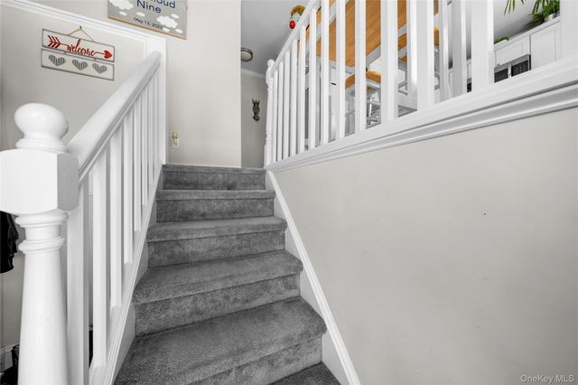 14 Pheasant Lane, East Setauket, NY 11733