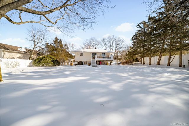 14 Pheasant Lane, East Setauket, NY 11733