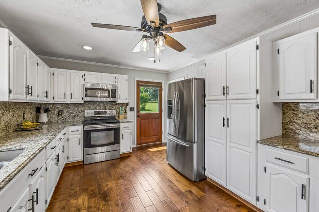 2446 Hwy 31, E, Gallatin, TN 37066