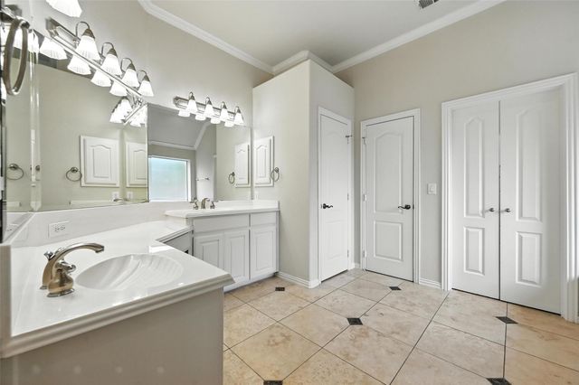 6115 Belmont Avenue, Dallas, TX 75214
