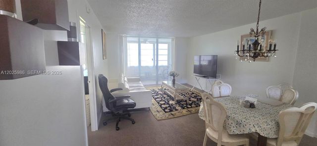 2999 NW 48th Ave 246, Lauderdale Lakes, FL 33313