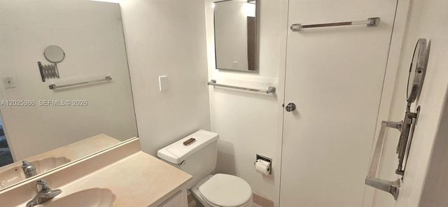 2999 NW 48th Ave 246, Lauderdale Lakes, FL 33313