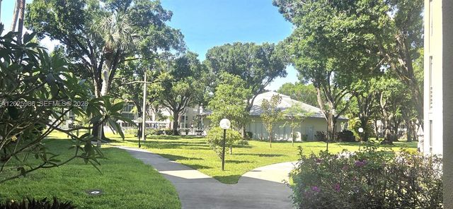 2999 NW 48th Ave 246, Lauderdale Lakes, FL 33313