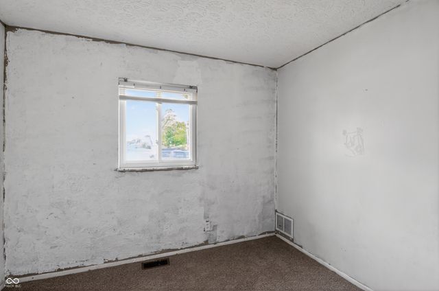 3302 Wellington Avenue, Indianapolis, IN 46226