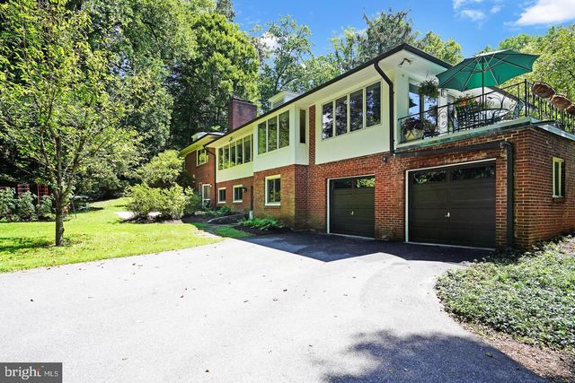 9233 FARNSWORTH DR, Potomac, MD 20854