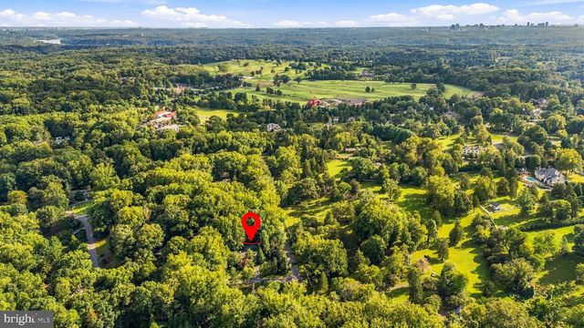 9233 FARNSWORTH DR, Potomac, MD 20854