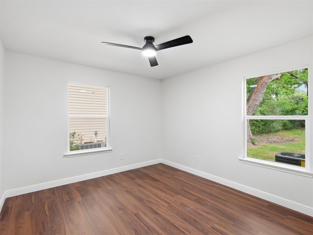 706 Emery Street, Denton, TX 76201
