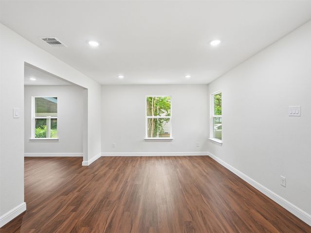 706 Emery Street, Denton, TX 76201